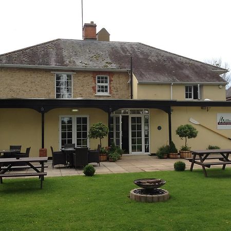 Millhouse Hotel And Riverside Restaurant Sharnbrook Exterior photo