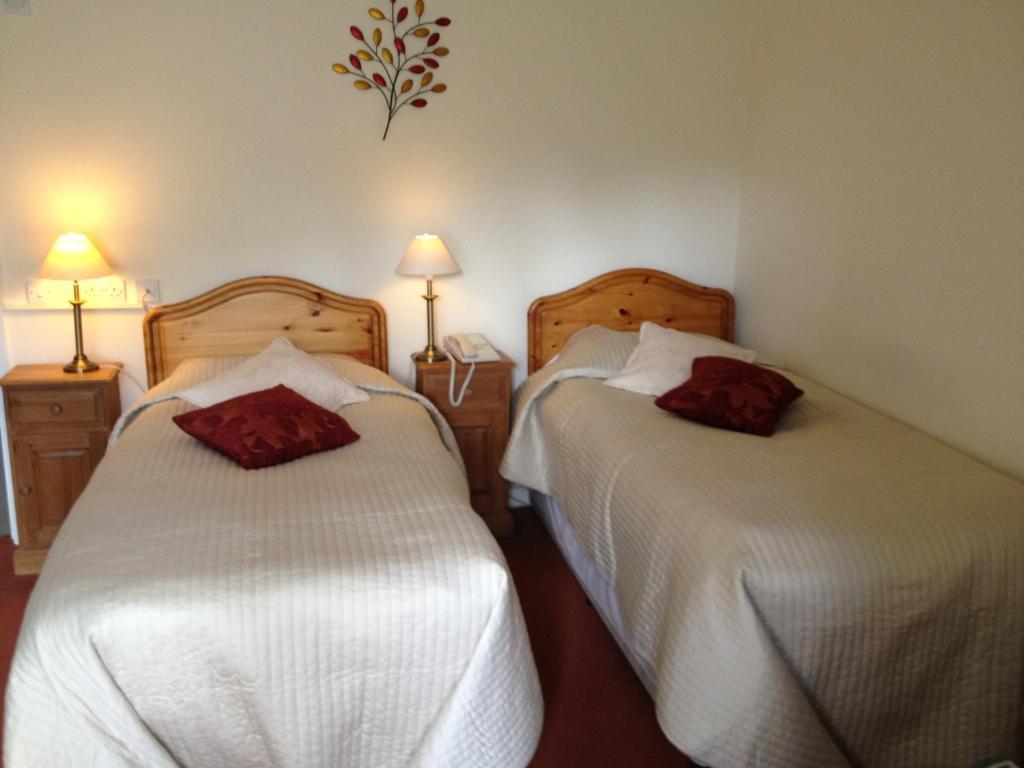 Millhouse Hotel And Riverside Restaurant Sharnbrook Room photo