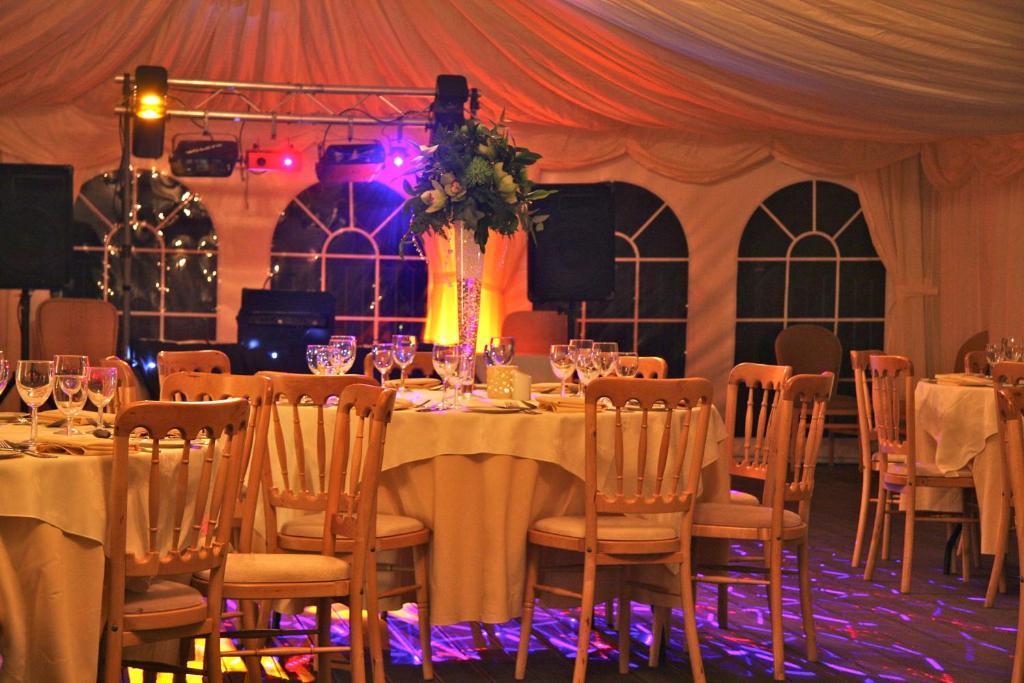 Millhouse Hotel And Riverside Restaurant Sharnbrook Exterior photo